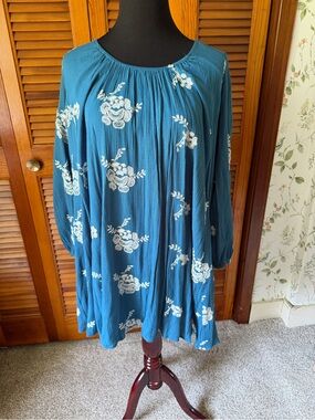 Altar’d State Teal Floral Embroidered Peasant Tunic babydoll Dress sz Medium